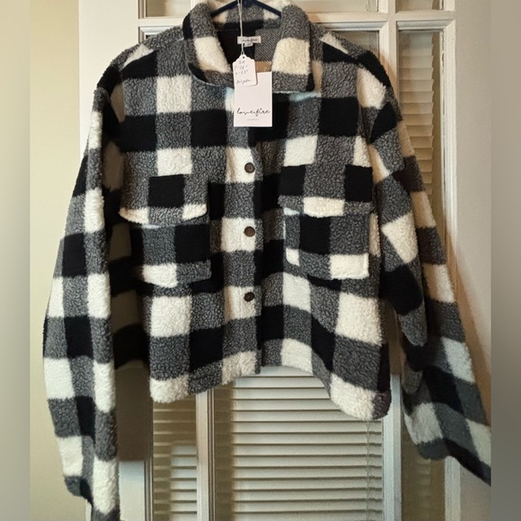Love fire Cropped Gingham Sherpa-Size 2X - Picture 5 of 7